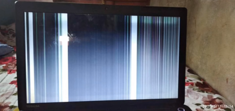 What Are The Causes Of Weird Colors And Lines On A Laptop Screen